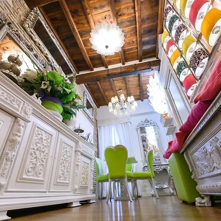 Guest house Domus Spagna Frattina 3*