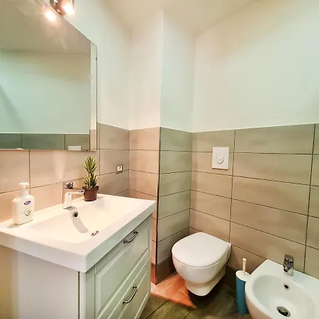Giulya Guest house *