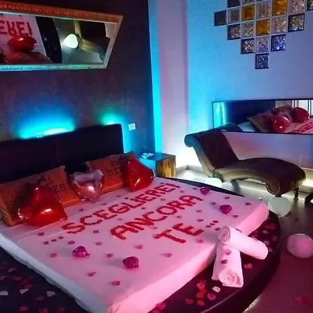 Lovers Excape - Adults Only Apartment Rome