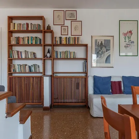 Roomy And Bright With Terrace Apartment