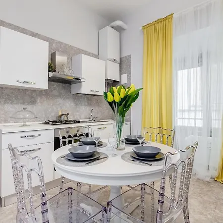 Crystal Trevi Fountain - Romedreamhome Apartment *