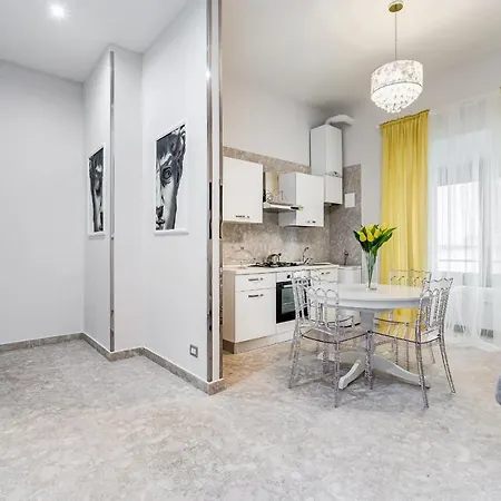 Crystal Trevi Fountain - Romedreamhome Roma
