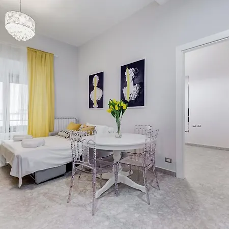 Crystal Trevi Fountain - Romedreamhome Apartment