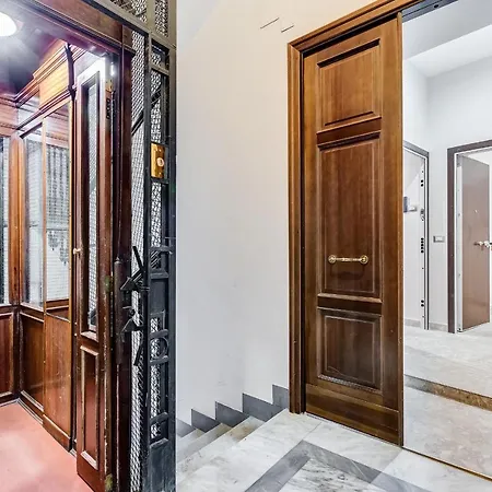 Apartment Crystal Trevi Fountain - Romedreamhome
