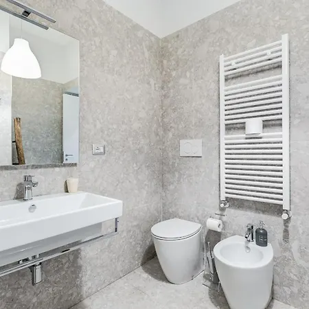 Crystal Trevi Fountain - Romedreamhome Rome