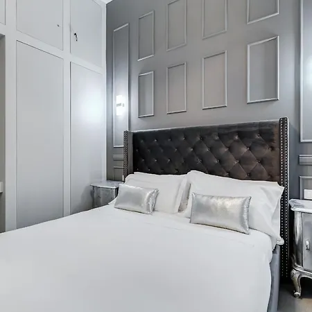 Luxury Trevi Fountain - Your Italian Holidays Apartment *