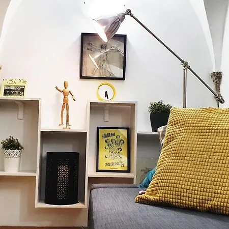 The Old Town Apartment