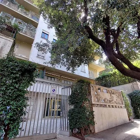 Aventino Contemporary * רומא
