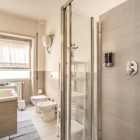 Vaticanum Modern & Family Apartment