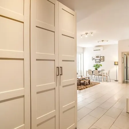 Apartment Vaticanum Modern & Family *