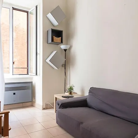 Tiberina - Trastevere Apartment *
