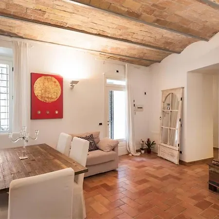 Lovely Colosseum Loft * 로마