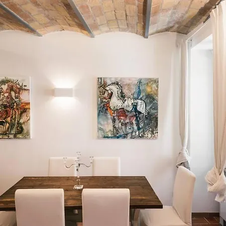 아파트 Lovely Colosseum Loft *