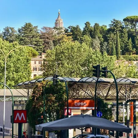 Vatican - St Peter Loft A San Pietro Con Netflix Rome