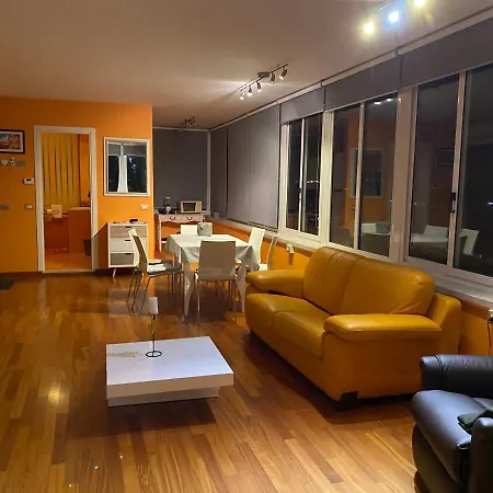 Domus Mirabile Apartment *