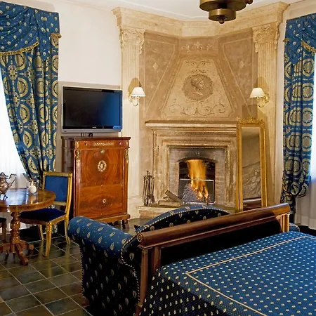Castello Della Castelluccia 4* Rome