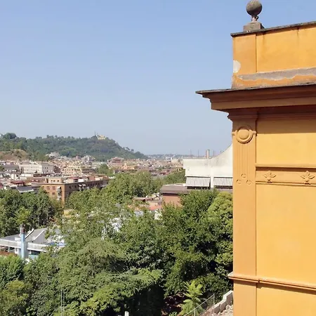 Vatican Museum With Terrace Apartment *