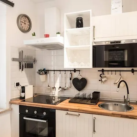 Lovely Colosseum Loft 로마