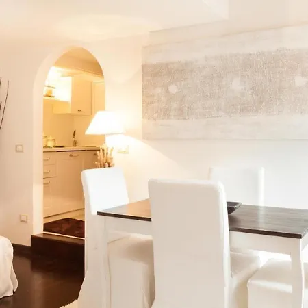 Navona Luxury Penthouse Apartment