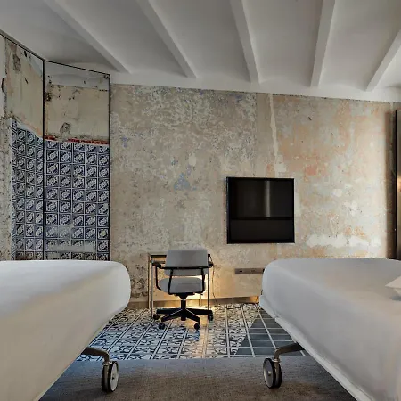 Rhinoceros Lejlighedshotel