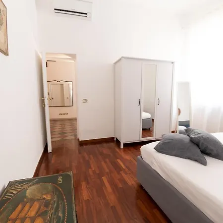 Apartment The Rent - Piazza Di Firenze *