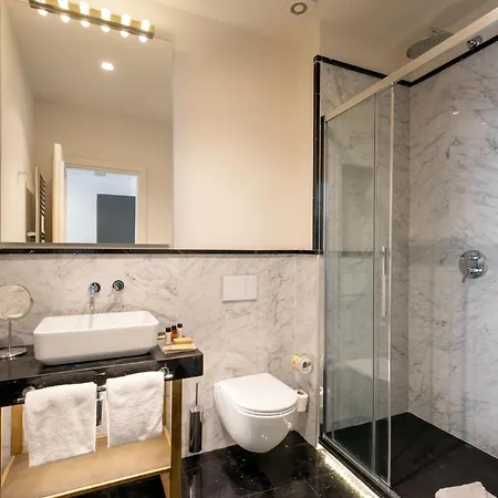 Guest house Spagna Luxury 2*