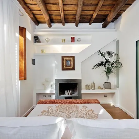 Apartment Flatinrome Boutique Navona Rome