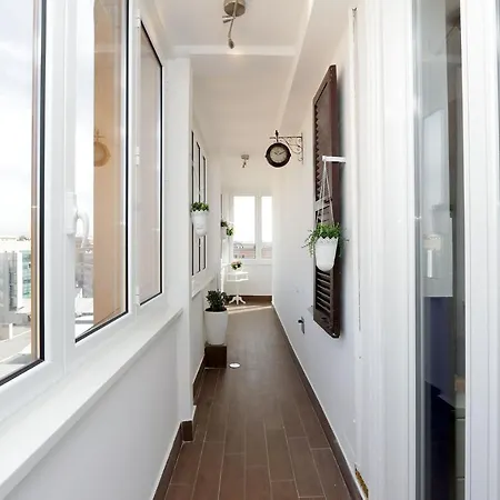 Caracciolo Apartment *