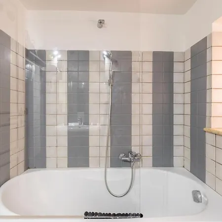 Apartment Vg Fontana Di Trevi - 5 Stelle Proietti