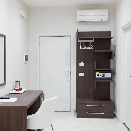 Venustas Hotel 3*