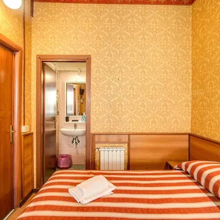 Hotel Artromano 2*