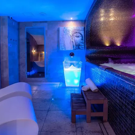 Accademia Club &