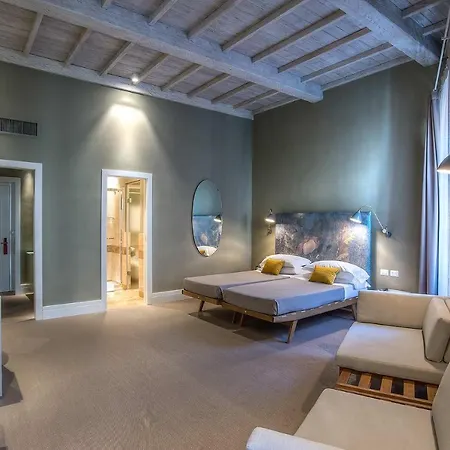 Accademia Club & 3*