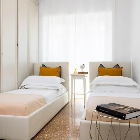 Maison Clodia Roma
