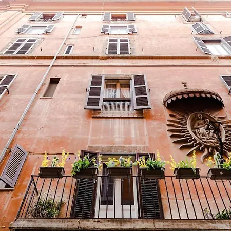 Campo Dei Fiori Charming Apartment Rome