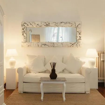Campo Dei Fiori Charming Apartment *
