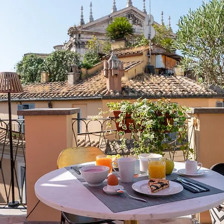 9hotel Cesari Hotel 4*