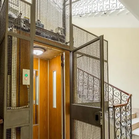 Amoroma Apartment