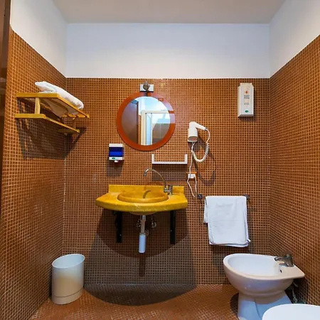 E-room 42 Guest house *