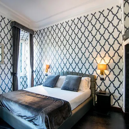 Via Veneto 3* Rome