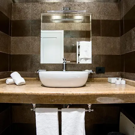 Via Veneto Guest house 3*
