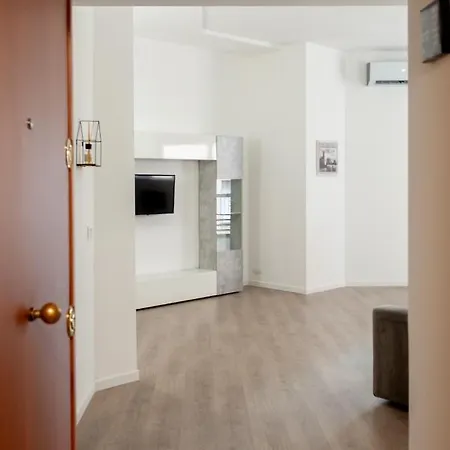 Hub One Holiday home *