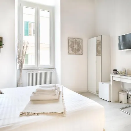 Guest house White Ostilia Rome