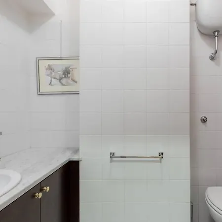 Iflat Spanish Steps Blue Apartment
