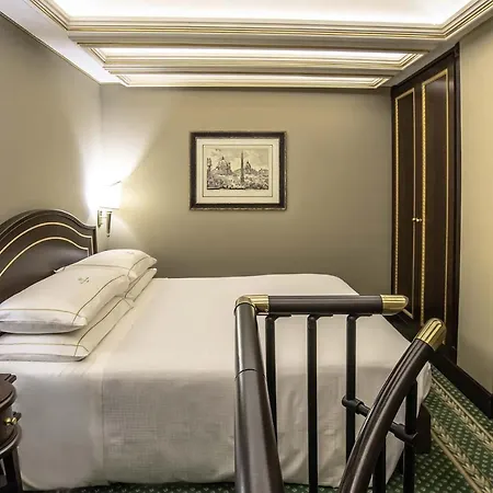 Hotel River Palace