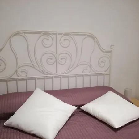 La Casa Di Alice Apartment *
