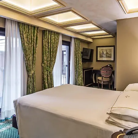 River Palace 4*