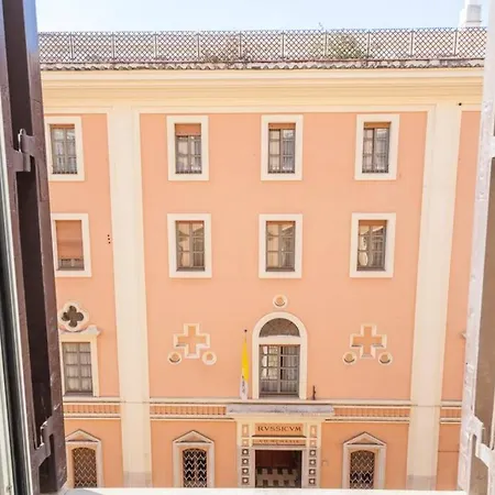 Large In Center, Termini Area Apartment
