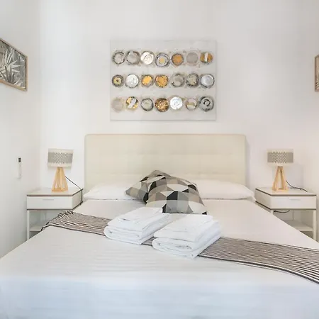 Apartment White Ostilia *