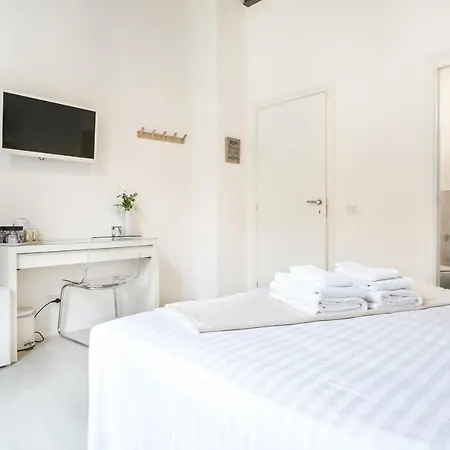 Guest house White Ostilia